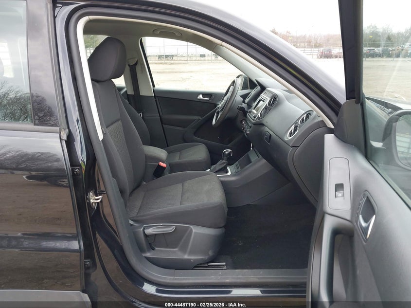 2017 Volkswagen Tiguan 2.0T/2.0T S