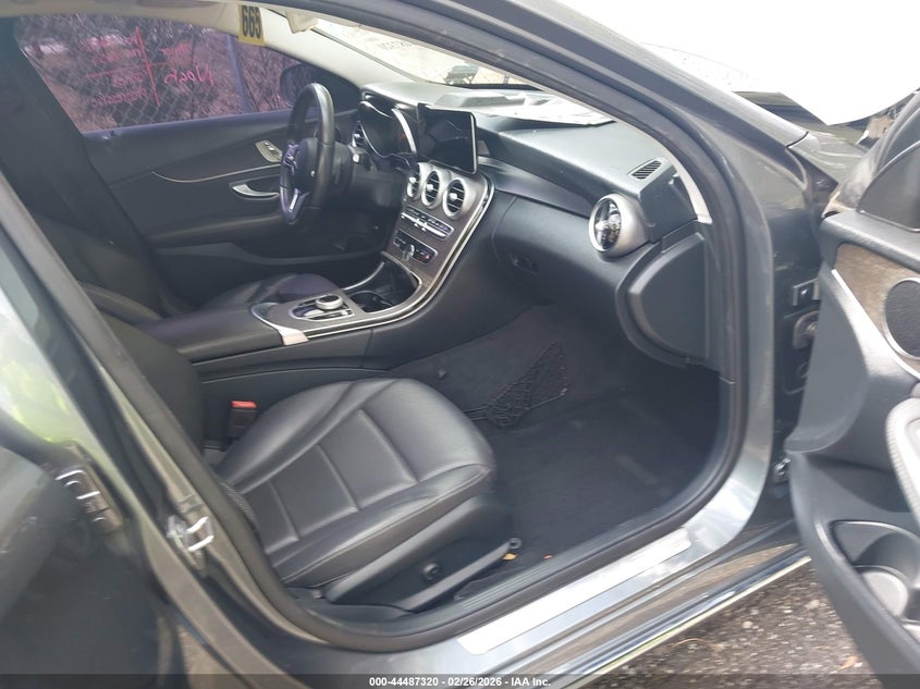 2019 Mercedes-Benz C 300