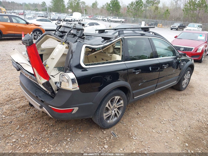 2015 VOLVO XC70 auction photo 4