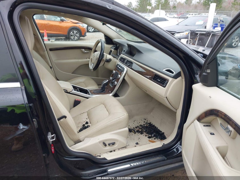 2015 VOLVO XC70 auction photo 5