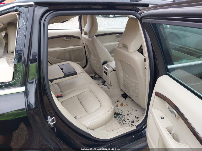2015 VOLVO XC70 auction photo 8