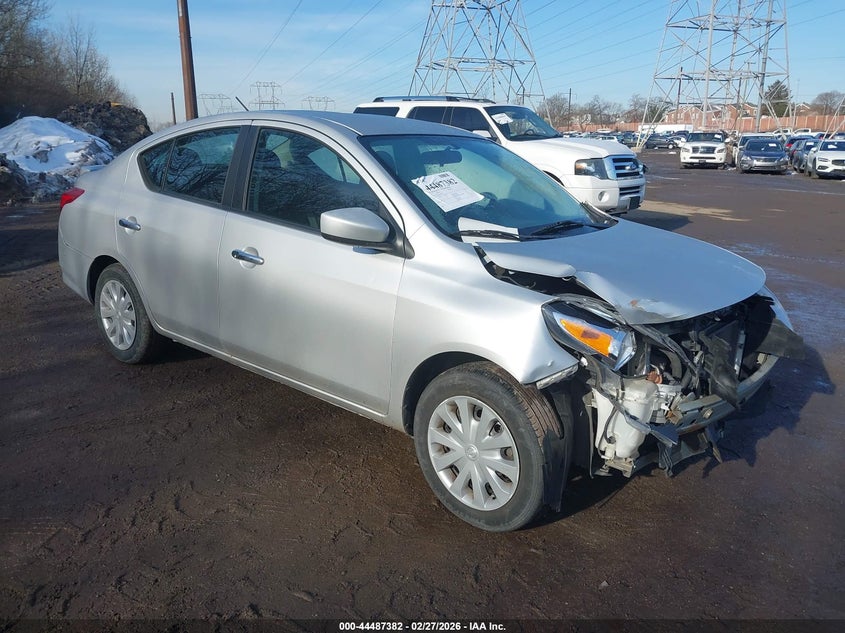2015 Nissan Versa 1.6 Sv