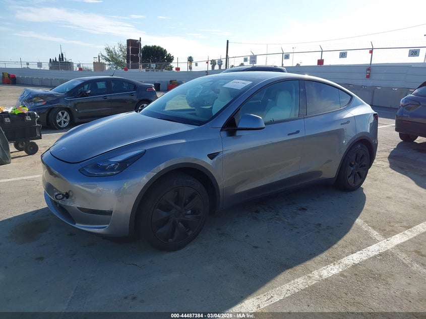 2025 Tesla Model Y Long Range Dual Motor Rear-Wheel Drive