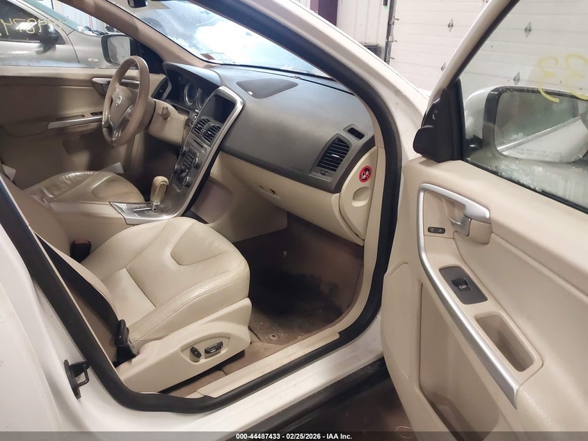 2012 Volvo Xc60 T6 R-Design Platinum