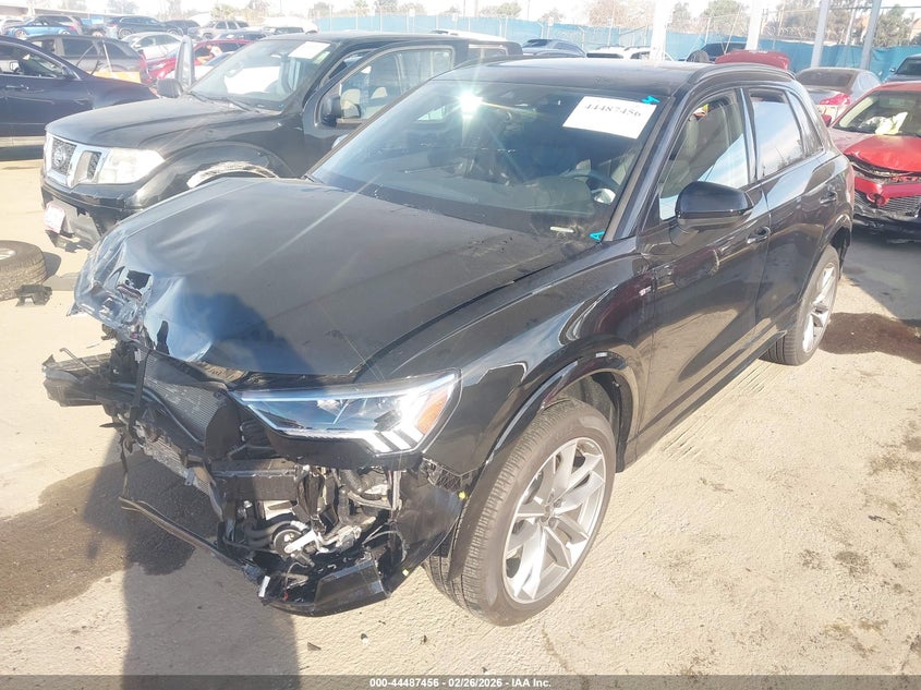 2025 Audi Q3 2.0 Premium 45 Tfsi S Line Quattro Tiptronic black Lot 111044487456 Vin WA1DECF39S1040686
