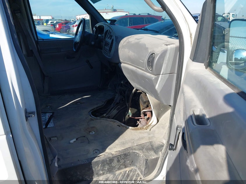 2001 Ford E-150 Commercial/Recreational