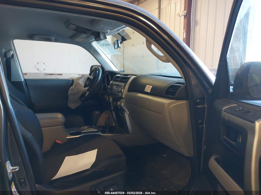 2012 TOYOTA 4RUNNER auction photo 5