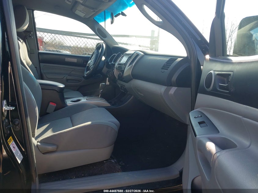 2015 Toyota Tacoma Base V6