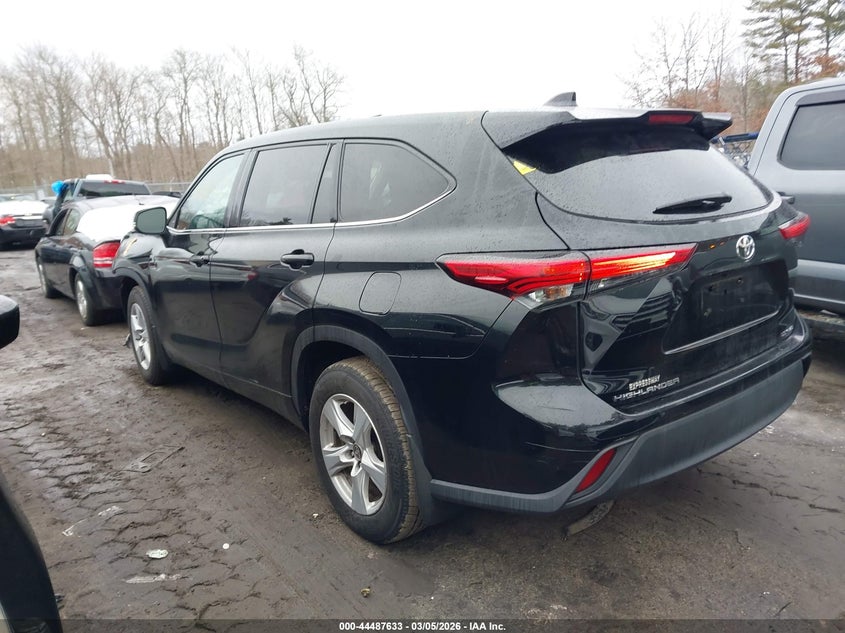 2021 Toyota Highlander Le