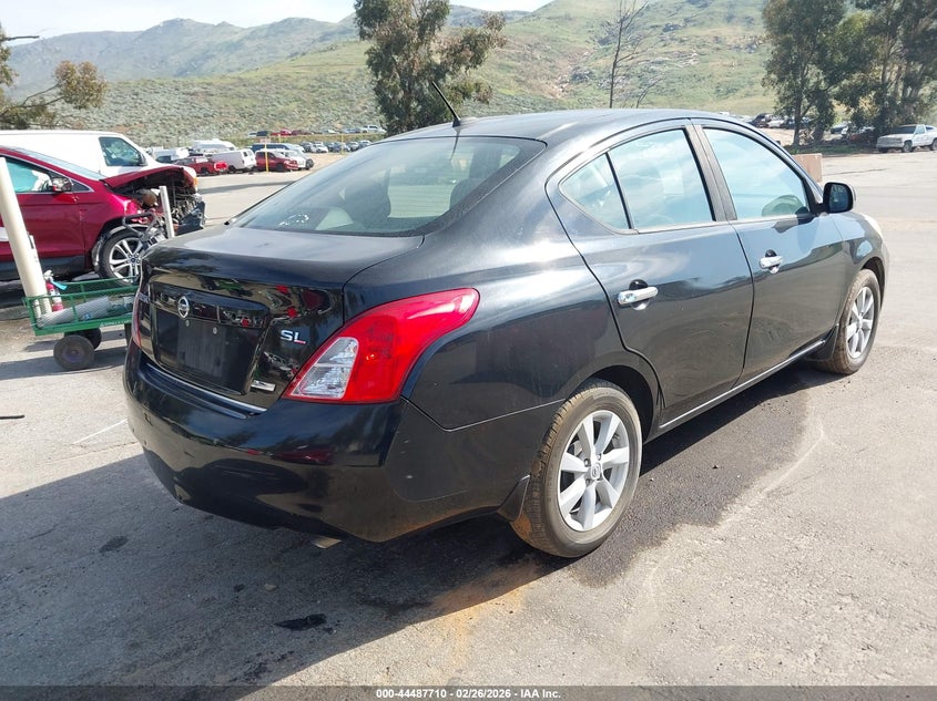 2012 Nissan Versa 1.6 Sl