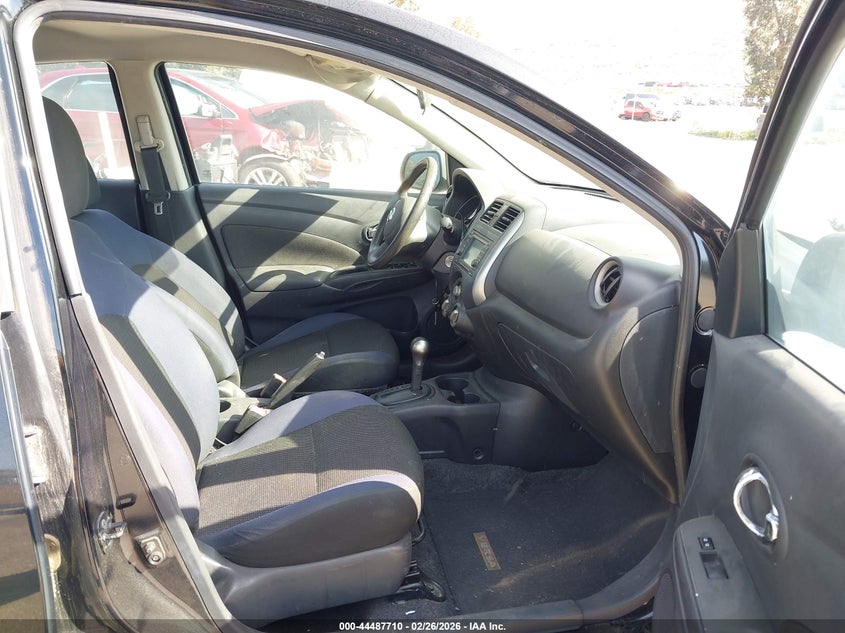 2012 Nissan Versa 1.6 Sl