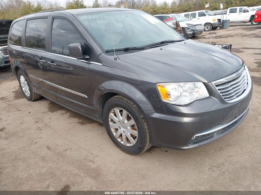 2015 Chrysler Town & Country Touring