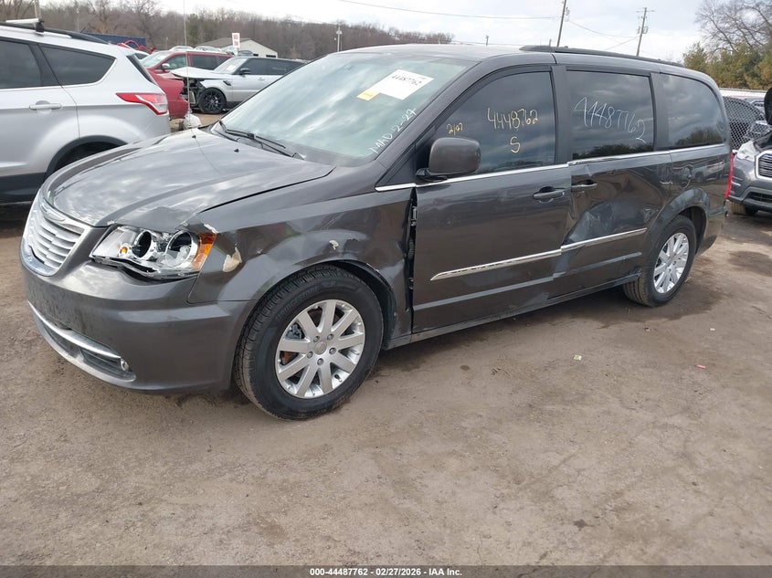 2015 Chrysler Town & Country Touring