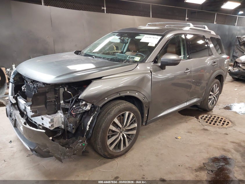 2022 Nissan Pathfinder Platinum 4Wd