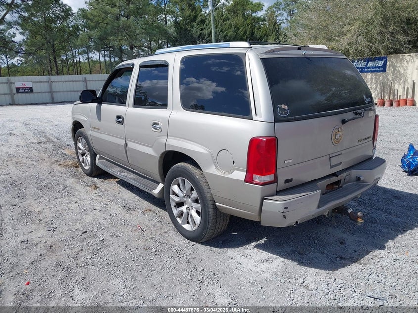 2004 Cadillac Escalade Standard