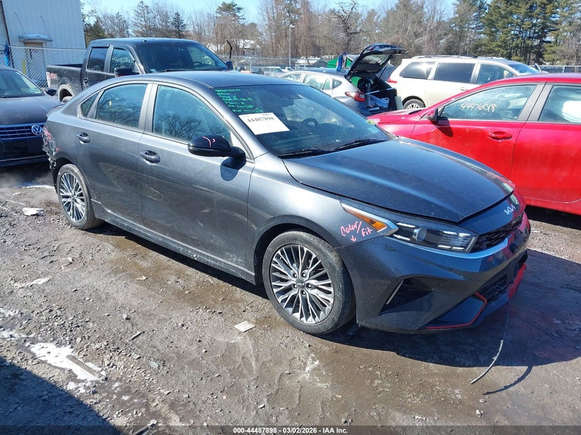 2022 Kia Forte Gt-Line