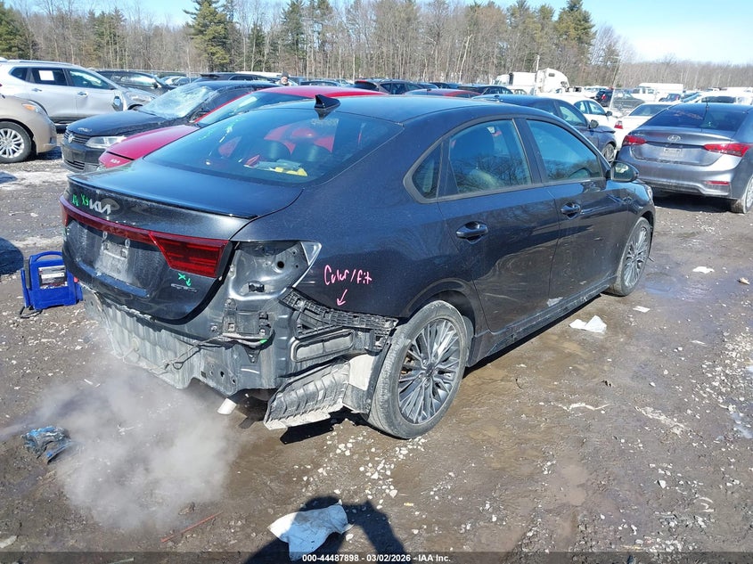 2022 Kia Forte Gt-Line
