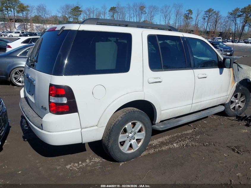2010 Ford Explorer Xlt