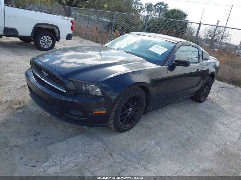 2014 Ford Mustang V6