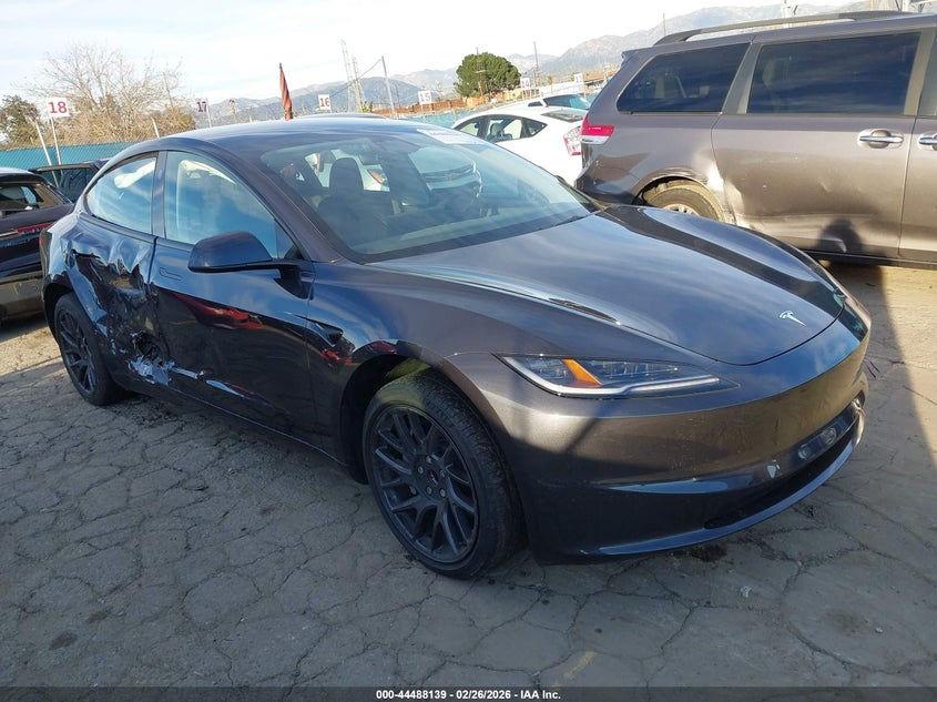 2025 Tesla Model 3 Long Range Rear-Wheel Drive/Standard Rear-Wheel Drive