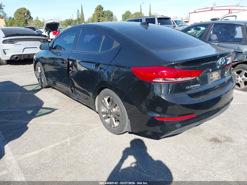 VIN 5NPD84LF7JH246890 2018 HYUNDAI ELANTRA SEL