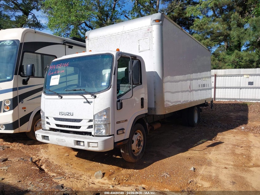 2017 ISUZU NPR HD GAS REG VAN N/A