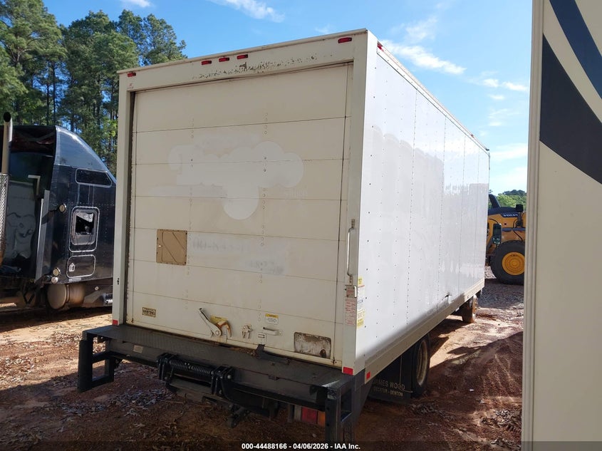 2017 ISUZU NPR HD GAS REG VAN N/A