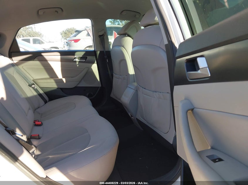 VIN 5NPE34AF7HH576383 2017 HYUNDAI SONATA SPORT