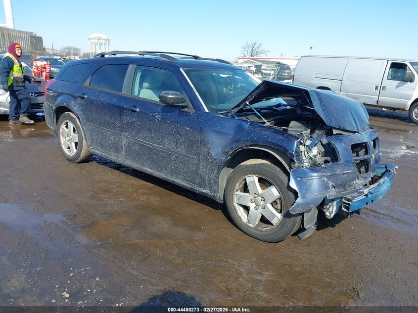 2005 DODGE MAGNUM SXT
