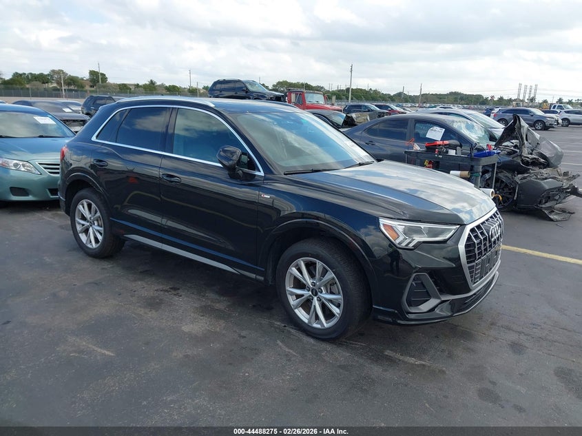 2023 Audi Q3 Premium 45 Tfsi S Line Quattro Tiptronic