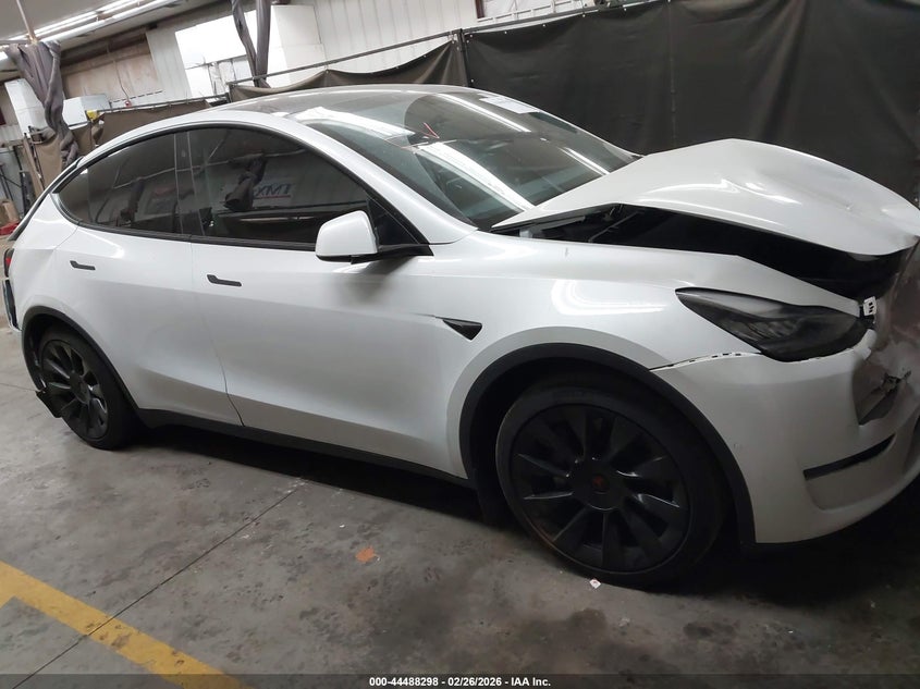 2020 Tesla Model y Long Range Dual Motor All-Wheel Drive white Lot 111044488298 Vin 5YJYGDEEXLF055989