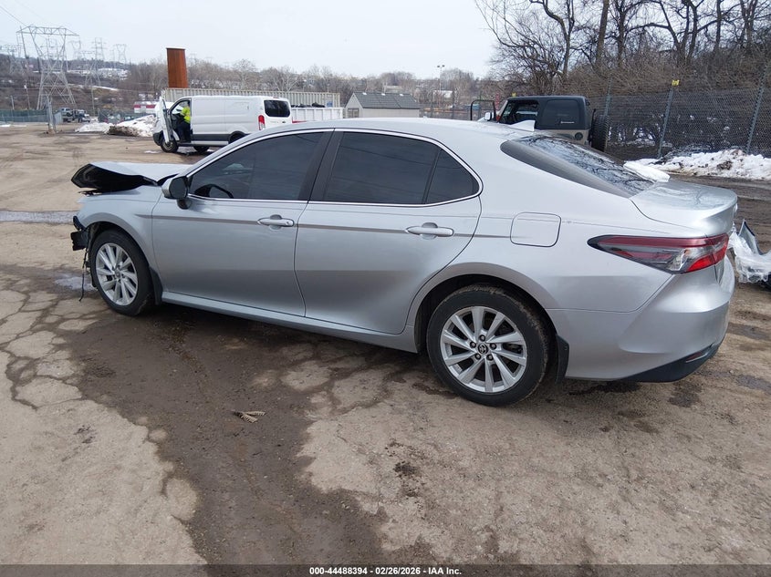 2022 Toyota Camry Le