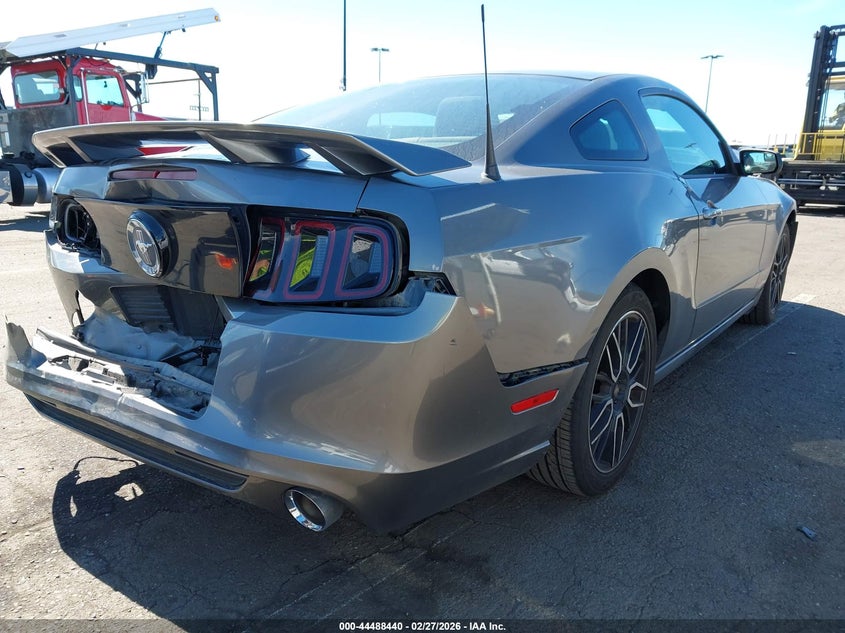 2014 Ford Mustang V6