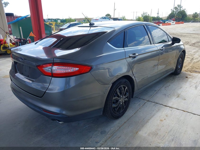 2013 Ford Fusion S
