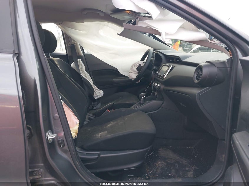 2025 Nissan Kicks Play S