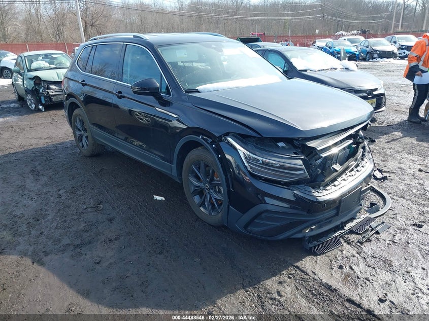 2024 Volkswagen Tiguan 2.0T Se/2.0T Wolfsburg Edition