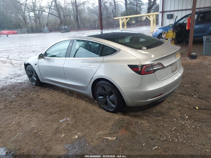 5YJ3E1EB9JF104567 2018 Tesla Model 3 Long Range/Performance silver