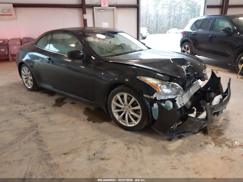 2013 INFINITI G37