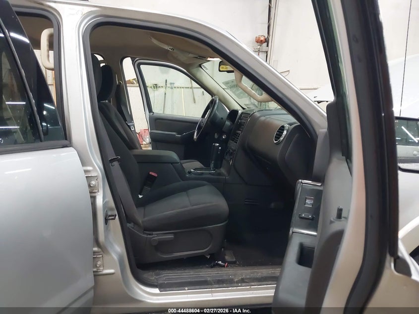 2010 Ford Explorer Xlt