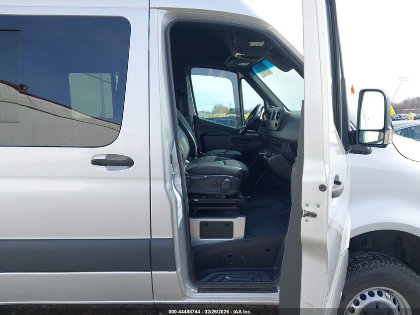 2022 Mercedes-Benz Sprinter 2500 High Roof V6