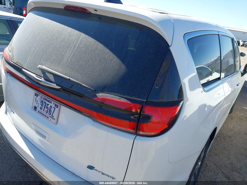 2023 Chrysler Pacifica Hybrid Touring L