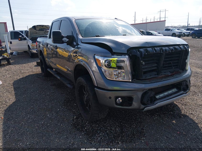 2017 Nissan Titan Pro-4X
