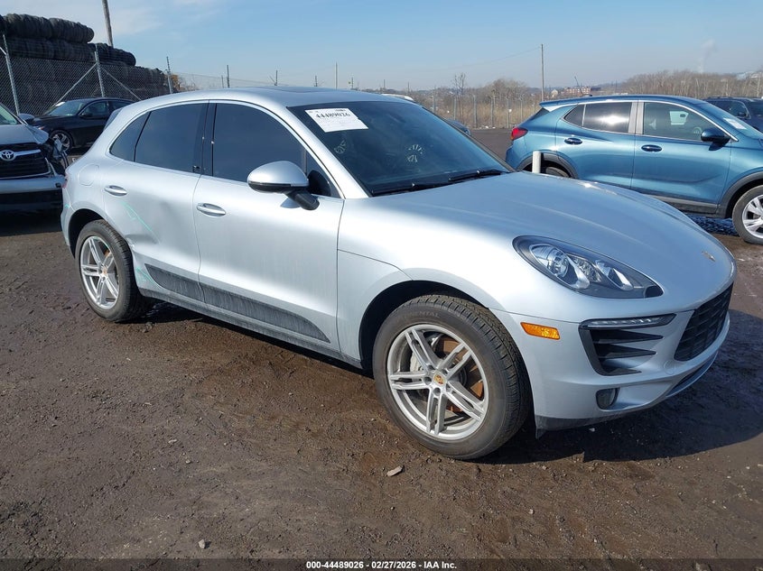 2016 Porsche Macan S