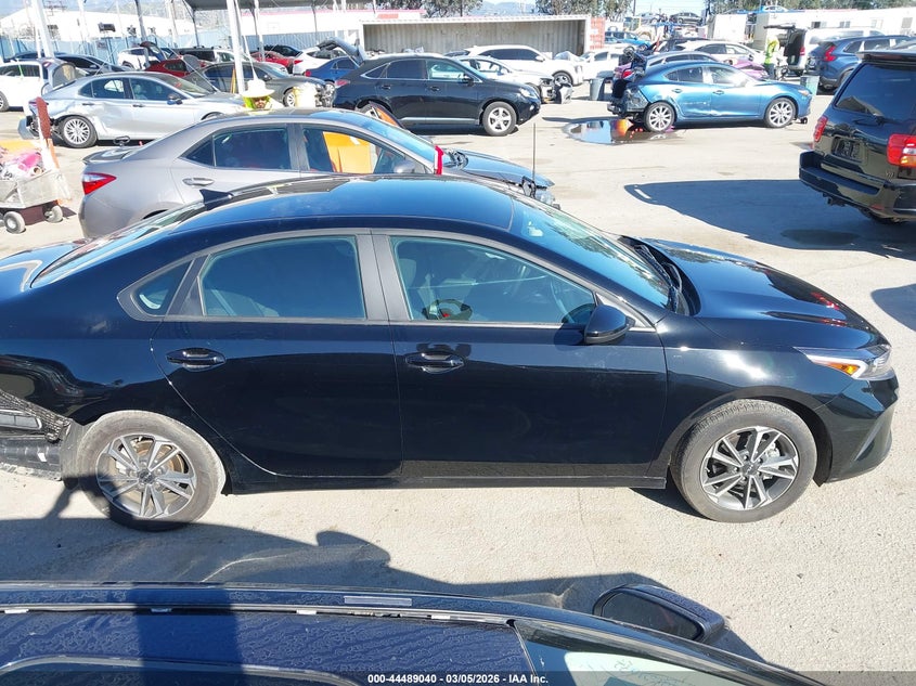 VIN 3KPF24AD9RE754905 2024 KIA FORTE LXS