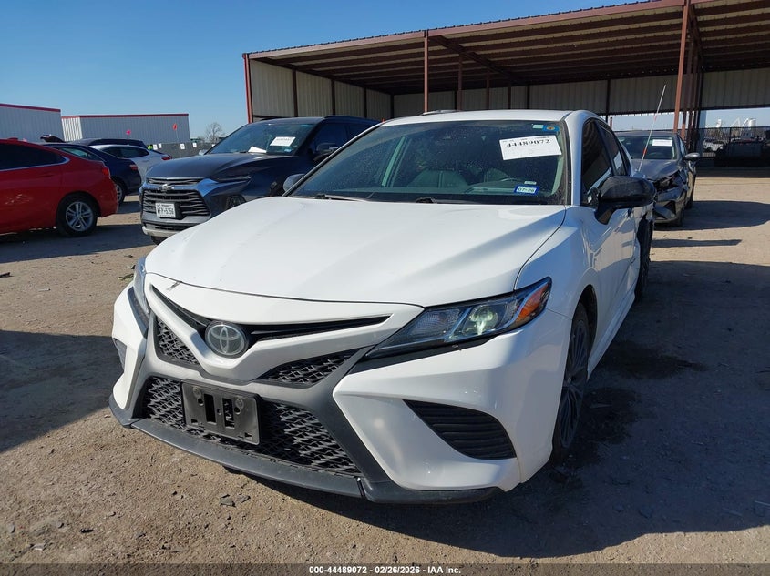 2020 Toyota Camry Se Nightshade Edition