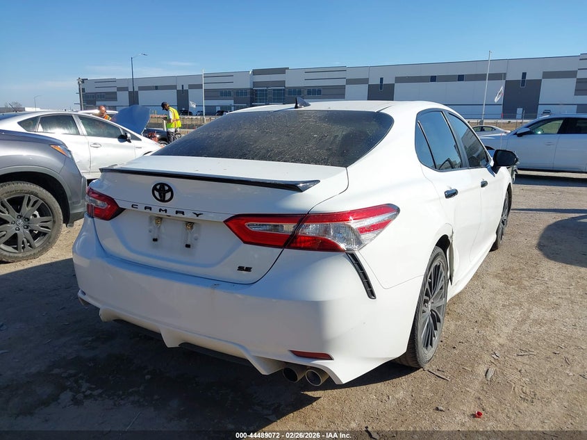2020 Toyota Camry Se Nightshade Edition