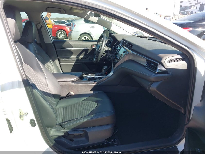 2020 Toyota Camry Se Nightshade Edition
