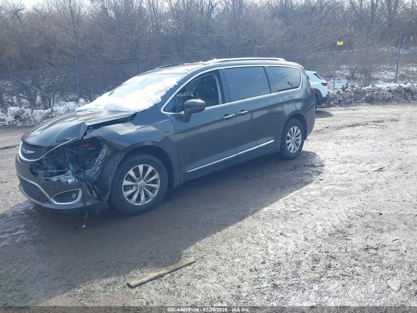 2019 Chrysler Pacifica Touring L