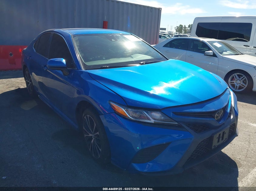 TOYOTA CAMRY 2019. Lot# 44489125. VIN 4T1B11HK6KU277745. Photo 1
