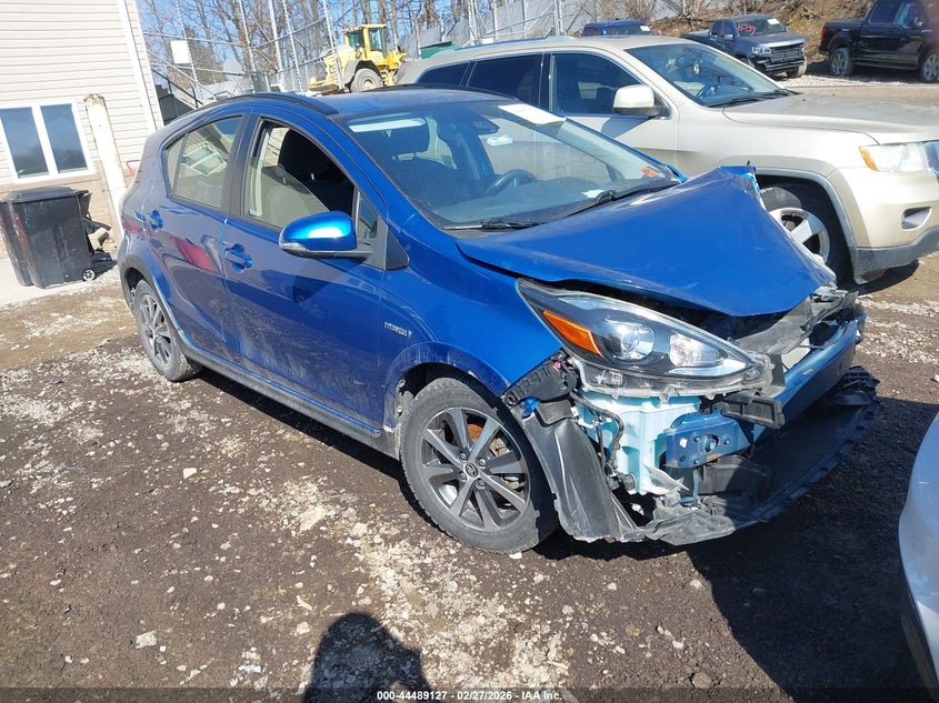 2019 TOYOTA PRIUS C L